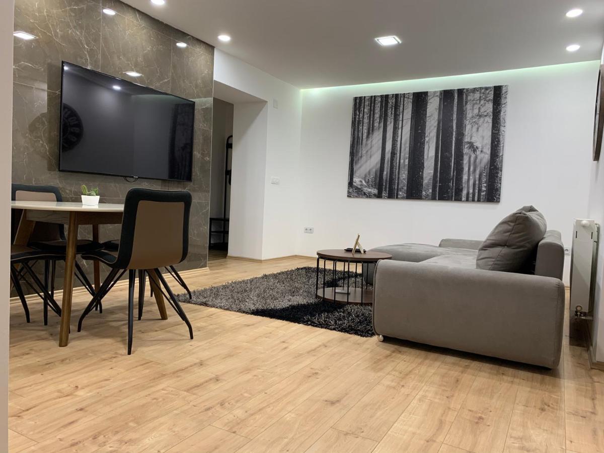 Black Apartment By Alex Rafael Zagabria Esterno foto